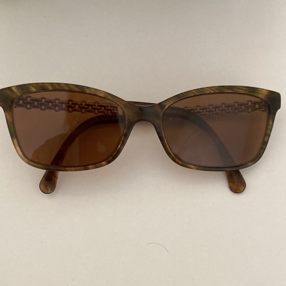 Chanel sunglasses tortoise EUC Authentic! - Picture 5 of 12